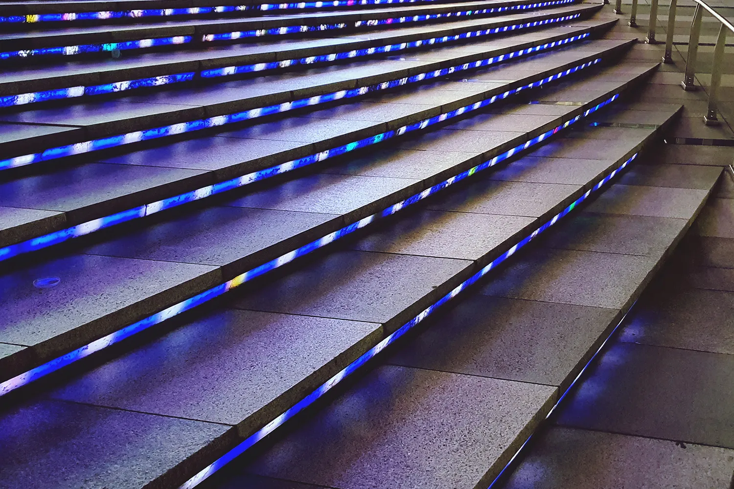 LED lighting for scenic design 2026 high-CRI